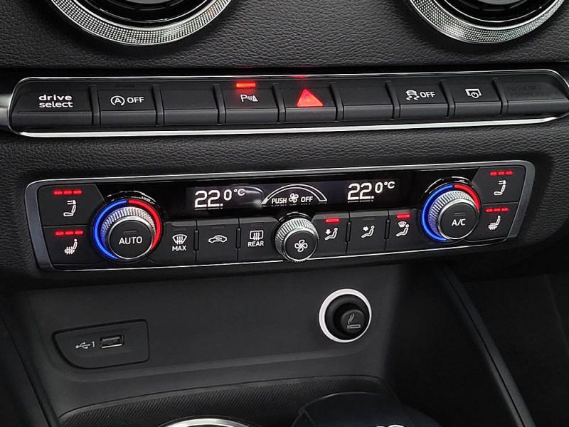 AUDI A3 CABRIOLET 1.5 TFSI 150cv Design Luxe Boîte Auto S-Tronic7