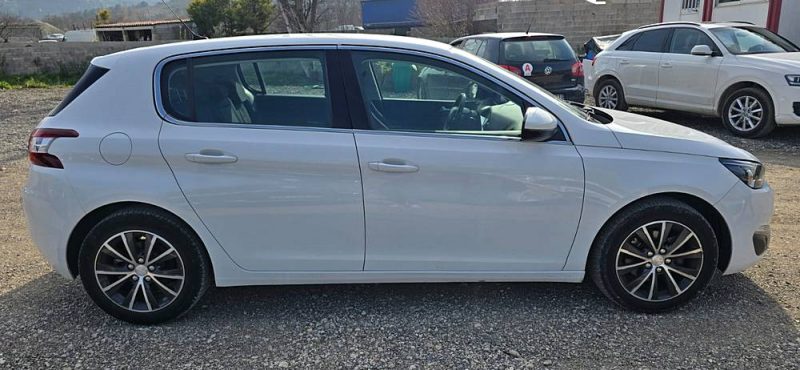 Peugeot 308 1.2 PureTech 130ch S&S BVM6 Allure