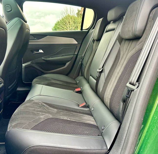 PEUGEOT 308 1.5L BLUE HDI 130Cv B.AUTO EAT8 *GT* / REVISEE&GARANTIE