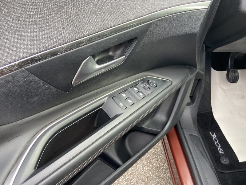 PEUGEOT 3008 1.2 130CV ALLURE