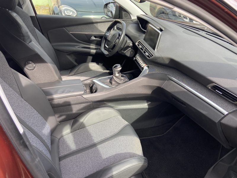 PEUGEOT 3008 1.2 130CV ALLURE