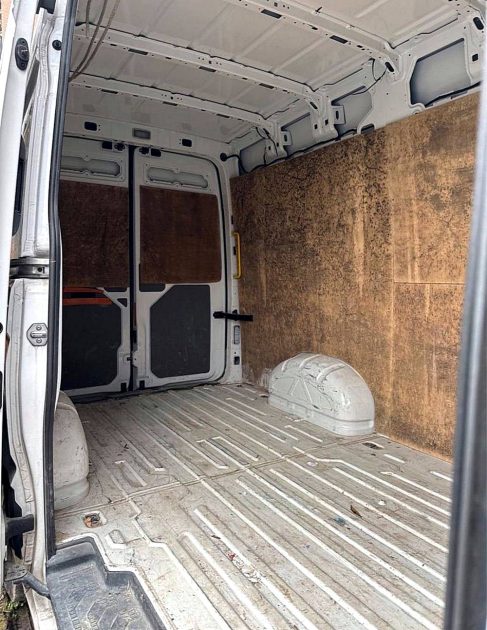 VOLKSWAGEN CRAFTER 2022