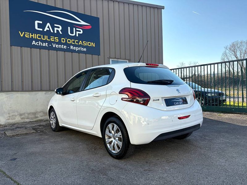 PEUGEOT 208 2018