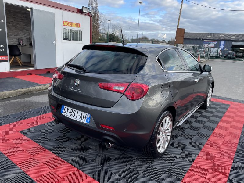 ALFA ROMEO GIULIETTA 2015