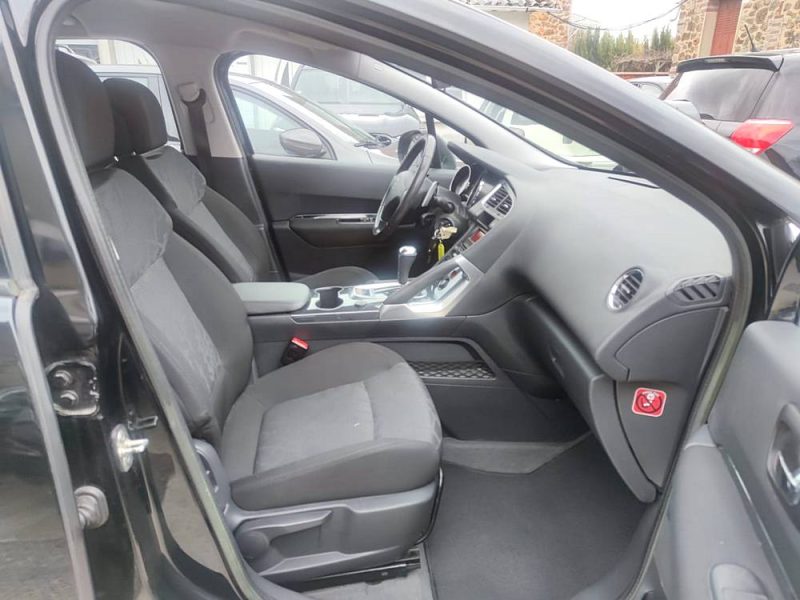 PEUGEOT 3008 Allure 1.6 e-HDi 112ch BMP6 BLUE LION