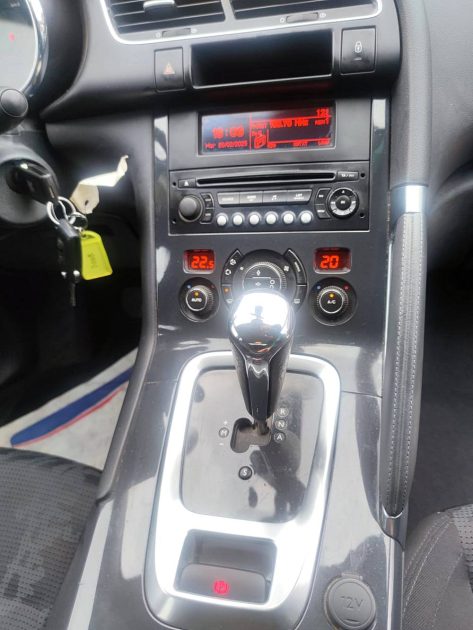 PEUGEOT 3008 Allure 1.6 e-HDi 112ch BMP6 BLUE LION