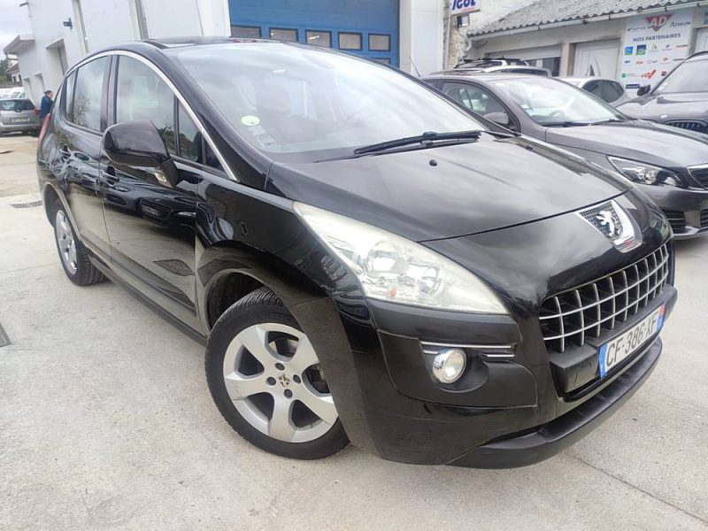 PEUGEOT 3008 Allure 1.6 e-HDi 112ch BMP6 BLUE LION