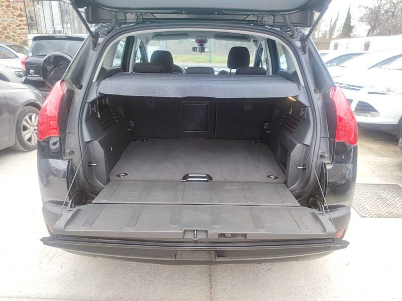 PEUGEOT 3008 Allure 1.6 e-HDi 112ch BMP6 BLUE LION