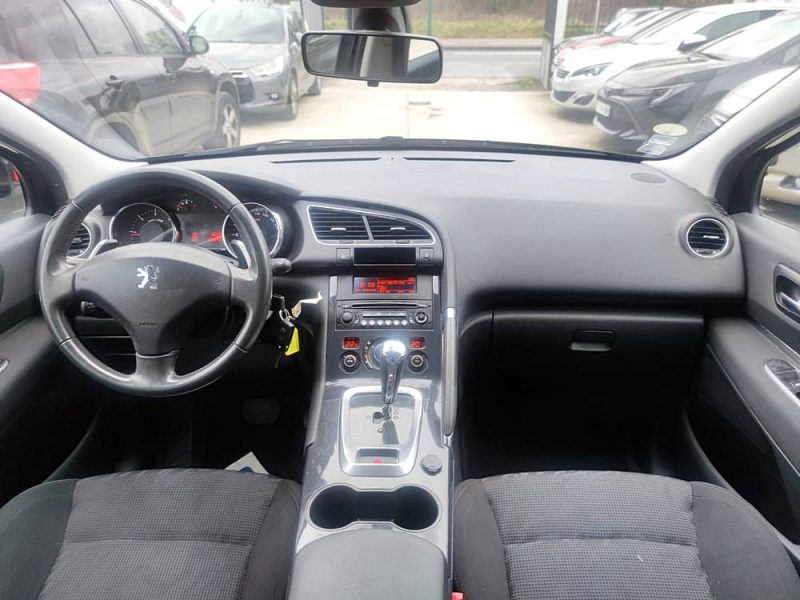 PEUGEOT 3008 Allure 1.6 e-HDi 112ch BMP6 BLUE LION