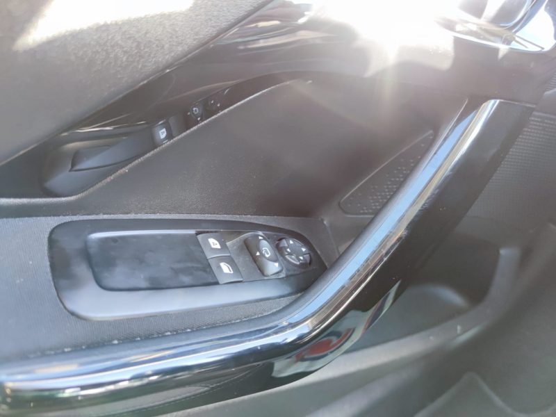 PEUGEOT 208 Style 1.4 HDi 68ch BVM5