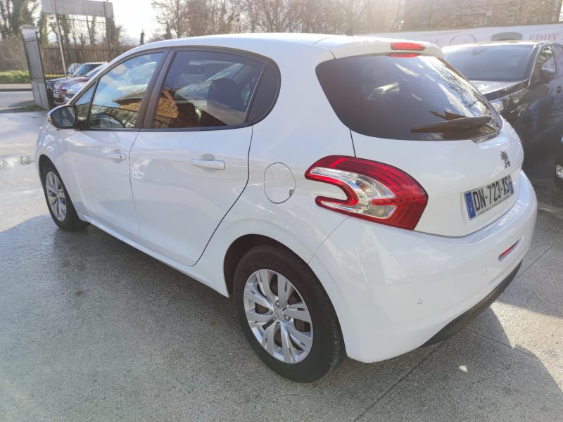 PEUGEOT 208 Style 1.4 HDi 68ch BVM5