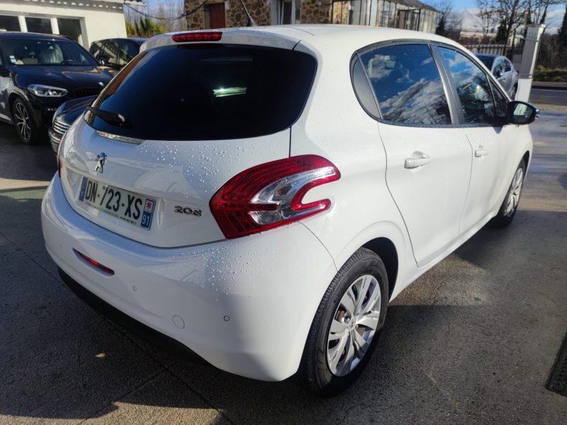 PEUGEOT 208 Style 1.4 HDi 68ch BVM5