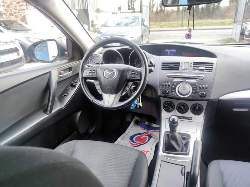 MAZDA MAZDA3 Elegance 1.6L MZ-CD 109 Ch