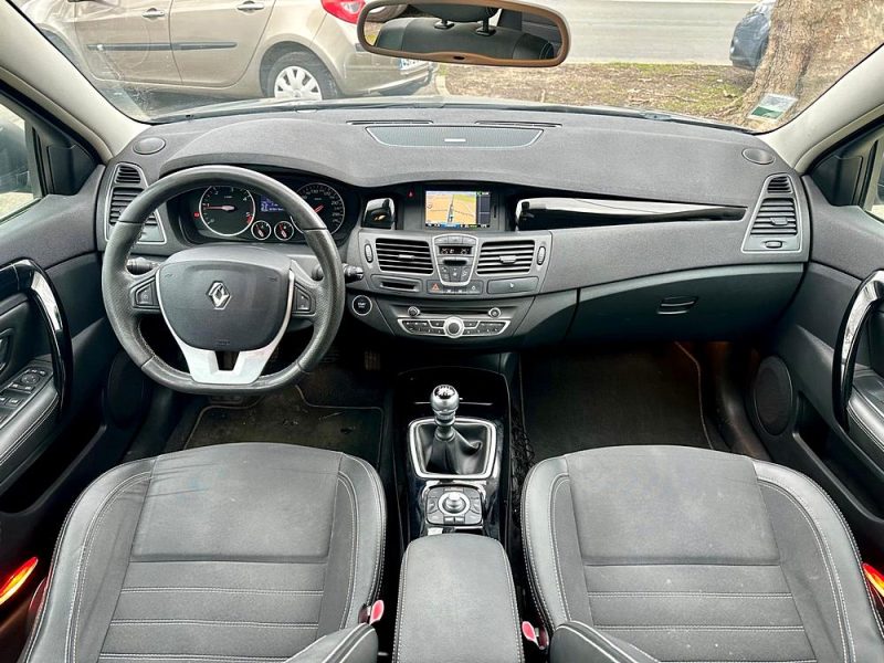 RENAULT LAGUNA III 2011