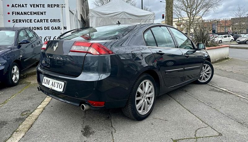 RENAULT LAGUNA III 2011