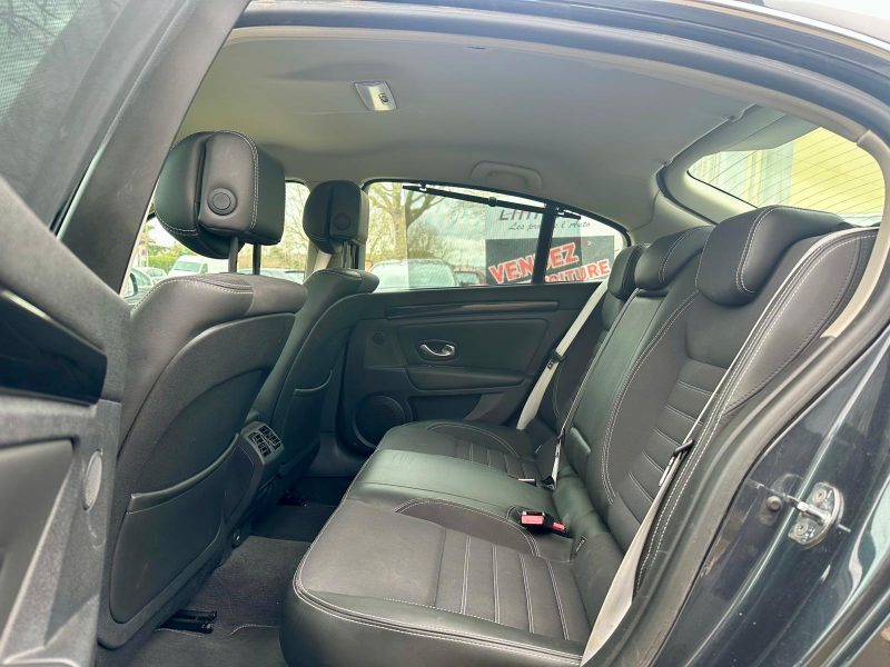 RENAULT LAGUNA III 2011