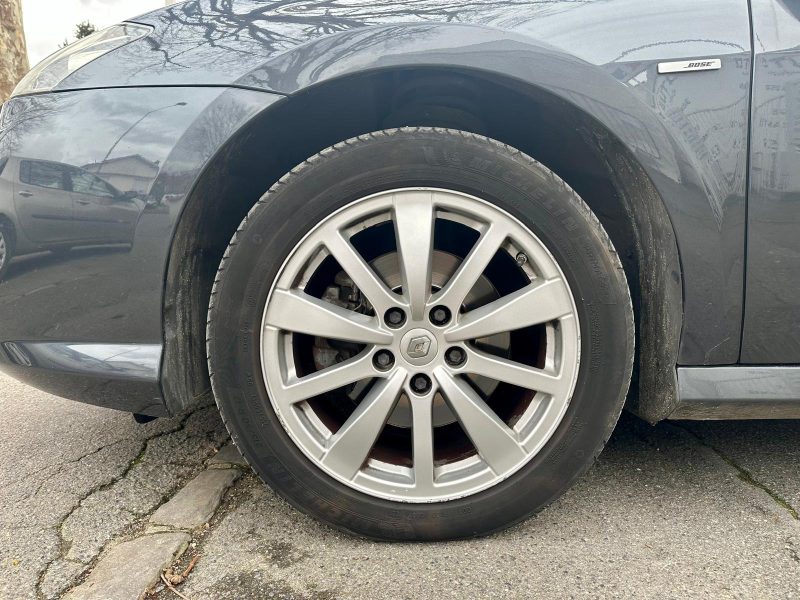 RENAULT LAGUNA III 2011