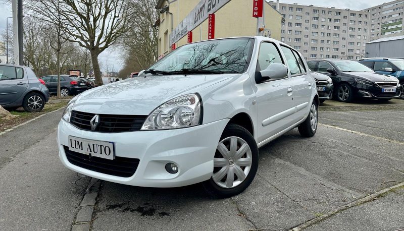 RENAULT CLIO 2011
