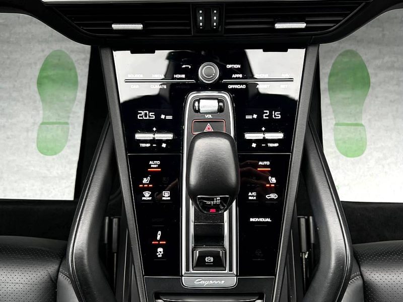 PORSCHE CAYENNE III 3.0 V6 E-HYBRID 462 PLATINUM EDITION TOIT OUVRANT ORIGINE FRANCE - GARANTIE 1 AN