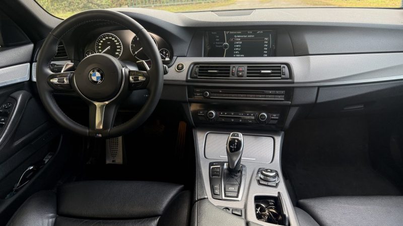 BMW SERIE 5 (F10) 535d 300 pack M Sport A