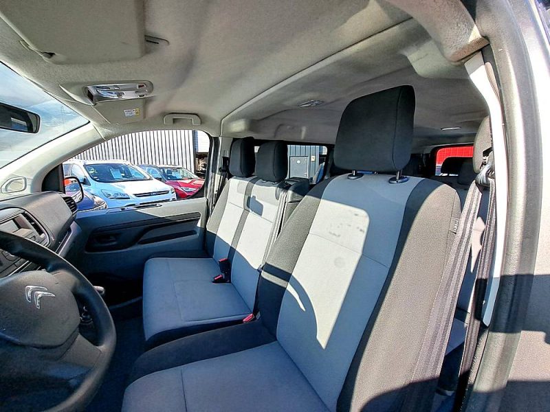 1.6 BlueHDi 115cv Confort BVM6 9 PLACES