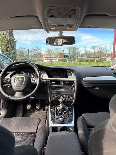 AUDI A4 2011 2.0 TDI 140cv Ambition / Distribution OK / Révisée / CT OK 