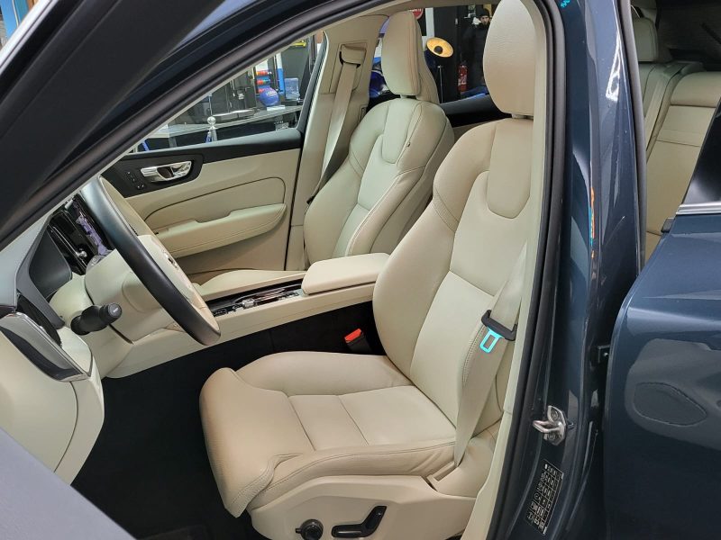 VOLVO XC60 II T8 Hybrid Recharge 392cv Inscription AWD Boîte Auto Geartronic8