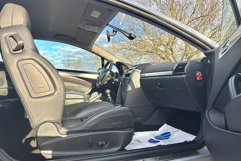 PEUGEOT 407 Coupe 2.0 HDi136 Feline FAP 1ere main