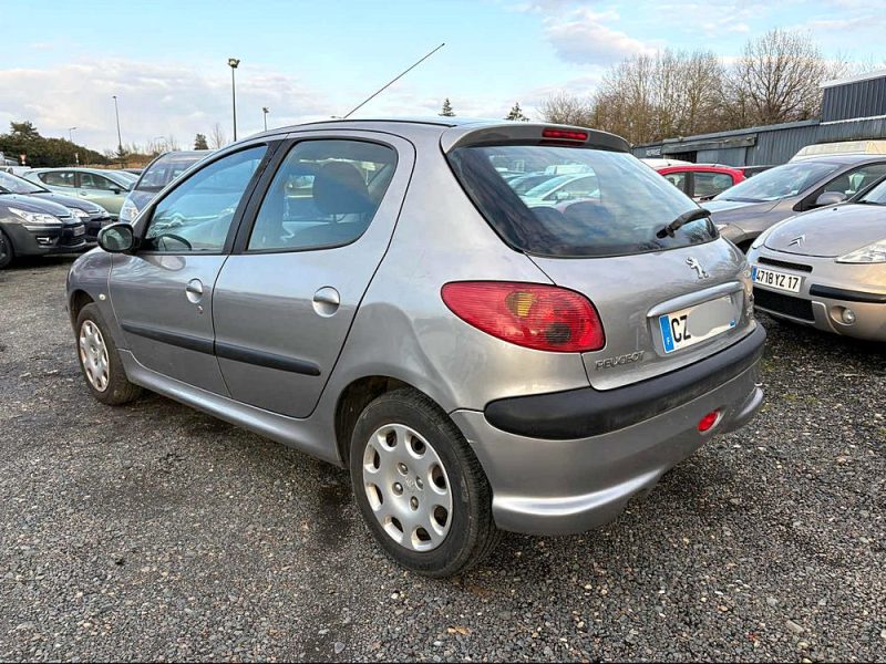 PEUGEOT 206 2005