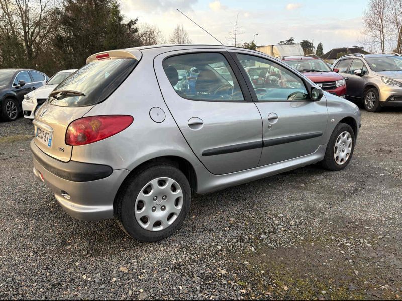 PEUGEOT 206 2005