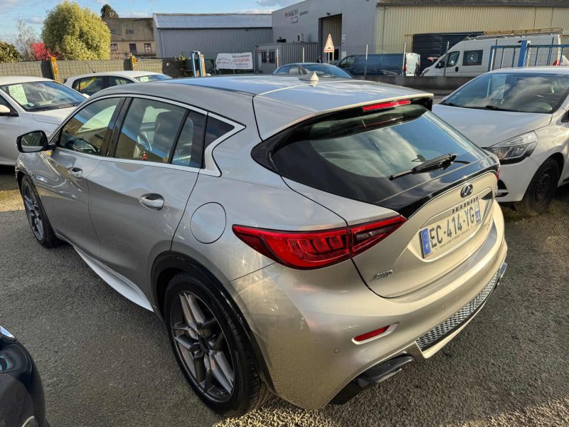 INFINITI Q30S 