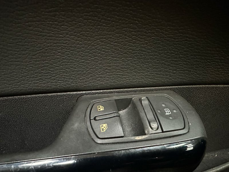 OPEL CORSA 1.0i Elective 2013