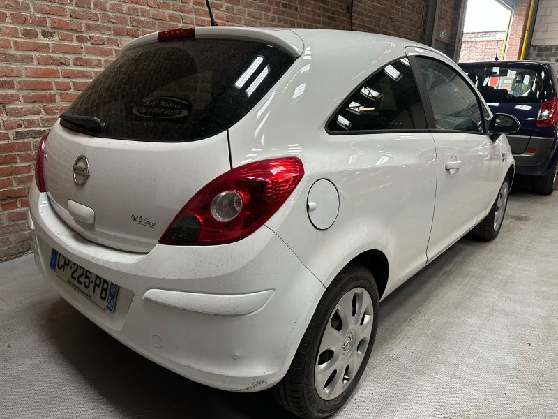 OPEL CORSA 1.0i Elective 2013
