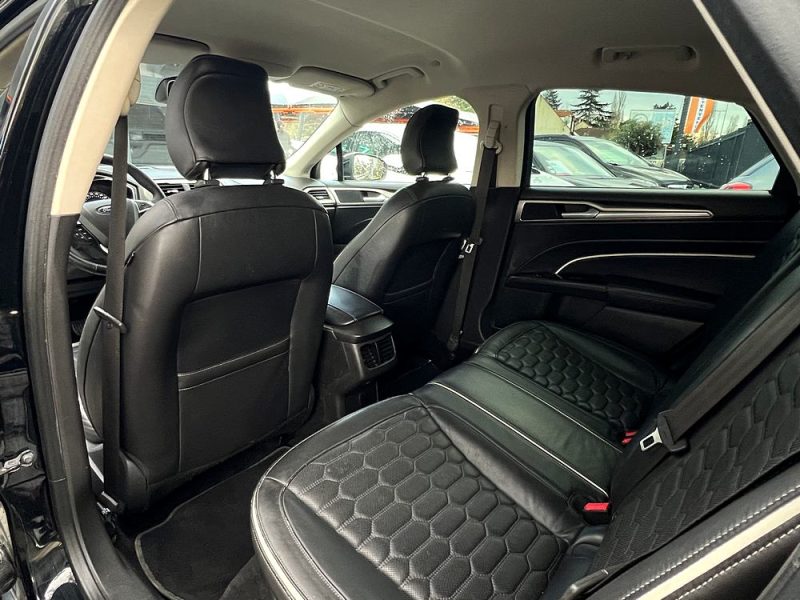 FORD MONDEO IV VIGNALE 2.0 TDCI 180 Cv BOITE AUTO CUIR GRAND ECRAN GPS CAMERA RECUL - GARANTIE 1 AN