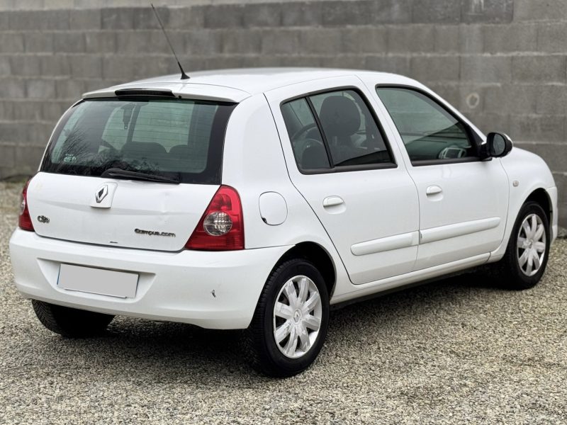 RENAULT CLIO 2010