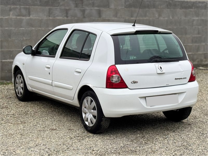 RENAULT CLIO 2010