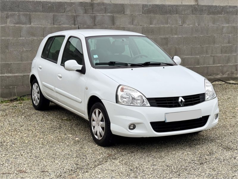 RENAULT CLIO 2010