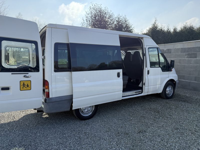 FORD TRANSIT 2003 9 PLACES 137 00KM