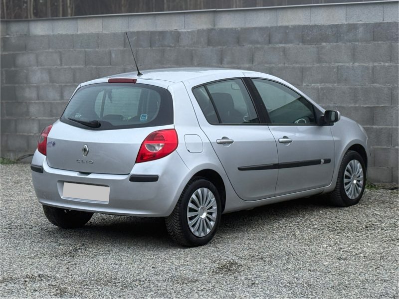 RENAULT CLIO 2008
