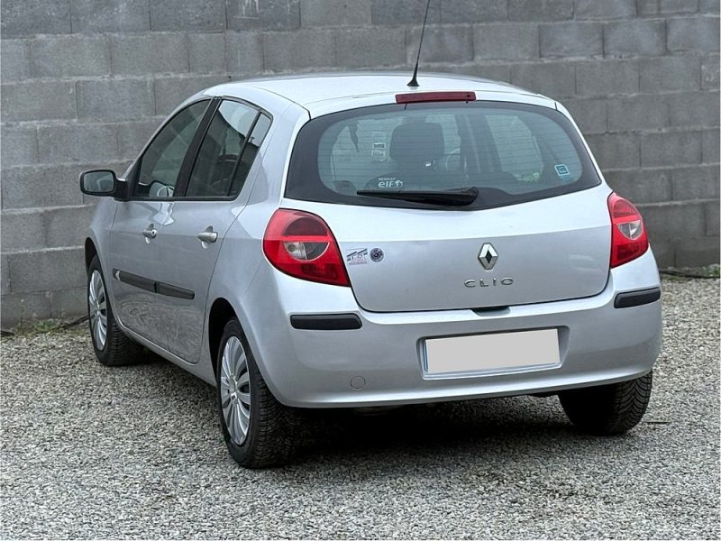 RENAULT CLIO 2008
