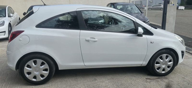 OPEL CORSA 2011