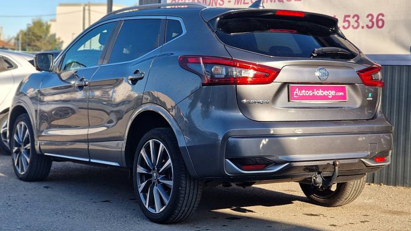 NISSAN QASHQAI 2019