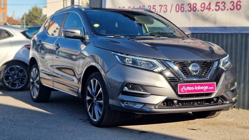 NISSAN QASHQAI 2019