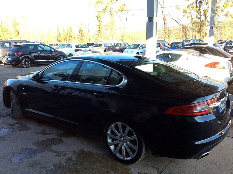 JAGUAR XF 275cv V6 3.0L AUTOMATIQUE  EURO 5 CRIT AIR 2 