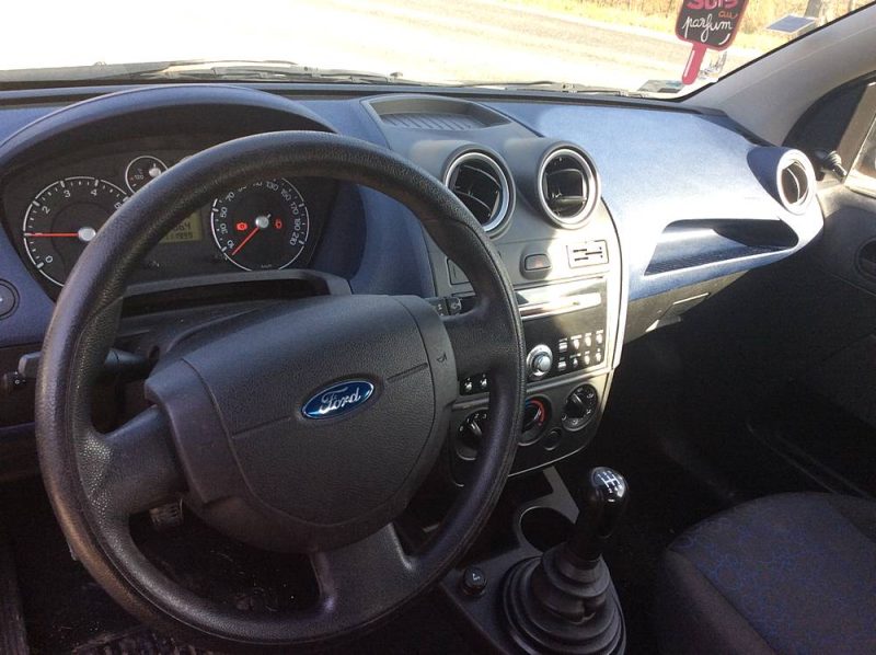 FORD FIESTA 2008 111995KM 
