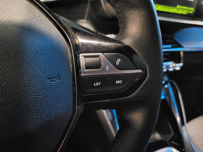 PEUGEOT 208 1.2 100cv /CARPLAY /CAMERA + 360 / VITRUAL COCKPIT 