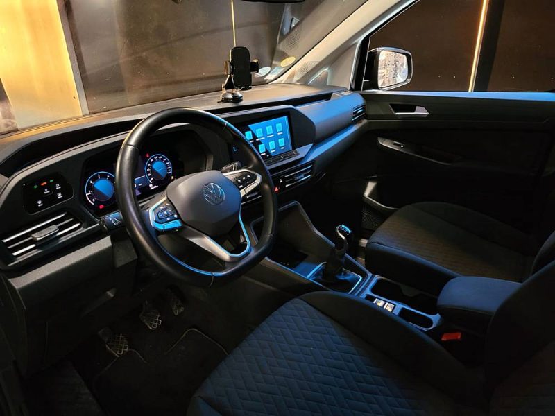 VOLKSWAGEN CADDY 2.0 TDI 122Ch LIFE / TOIT PANORAMIQUE + VIRTUAL COCKPIT + CARPLAY /