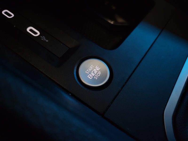 VOLKSWAGEN CADDY 2.0 TDI 122Ch LIFE / TOIT PANORAMIQUE + VIRTUAL COCKPIT + CARPLAY /