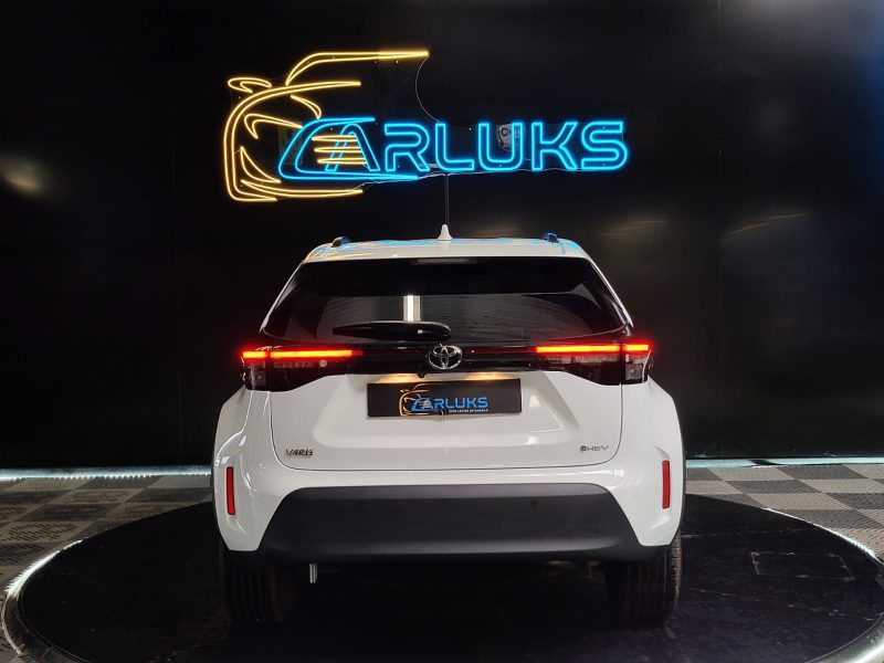 TOYOTA YARIS CROSS 116H DESIGN / 1ERE MAIN / APPLE CARPLAY / SIEGES CHAUFFANTS & CLIMATISES