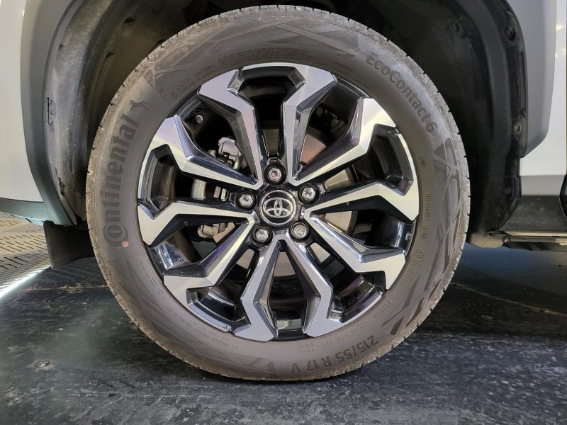 TOYOTA YARIS CROSS 116H DESIGN / 1ERE MAIN / APPLE CARPLAY / SIEGES CHAUFFANTS & CLIMATISES